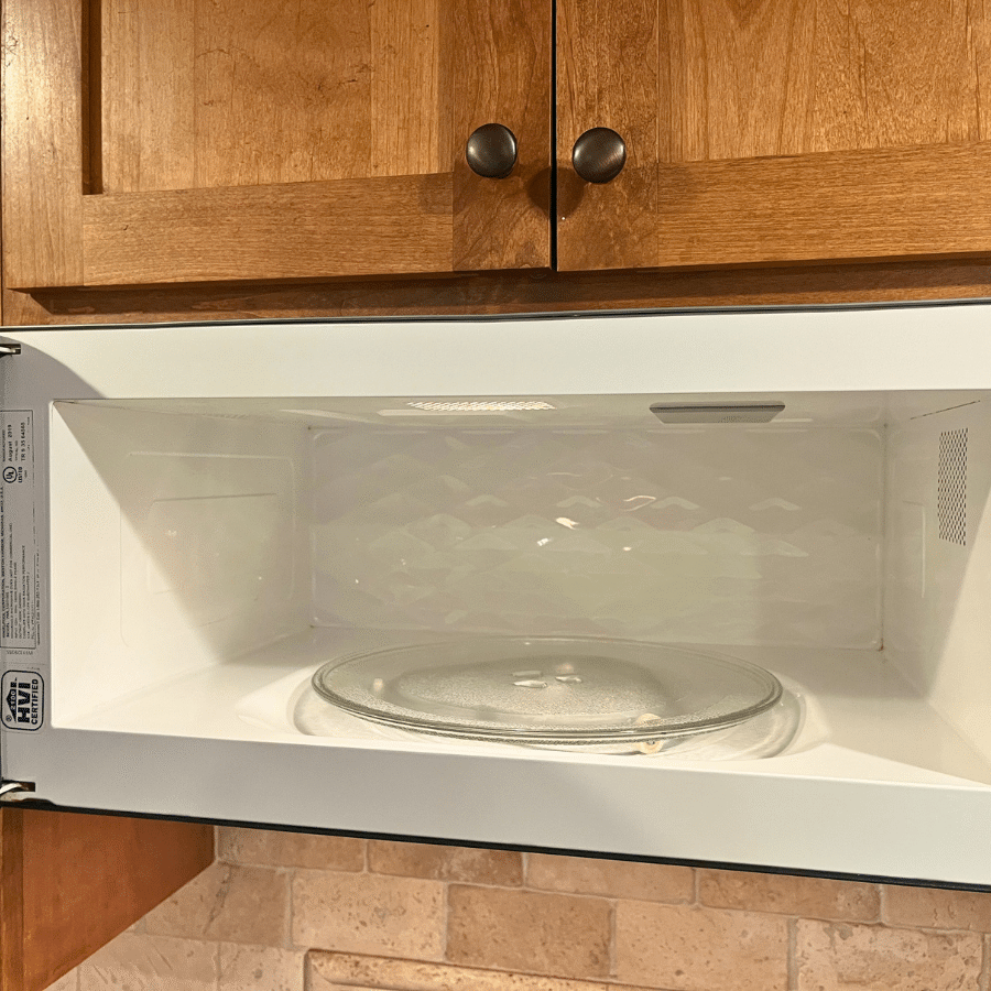 thepurplemaids-clean-microwave-squak-mountain-issaquah-wa